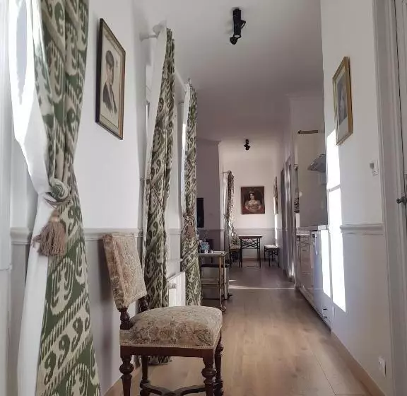 ベッドアンドブレックファースト Château De Salvert Appartement & Chambre D Hôtes