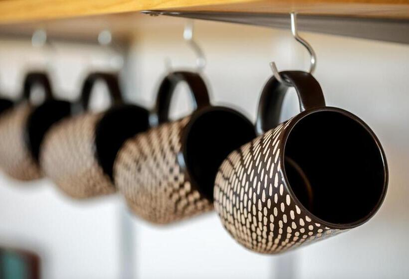 Bed and Breakfast Hobart Hideaway Pods