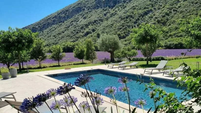 Aamiaismajoitus (B&B) Mas De La Lance