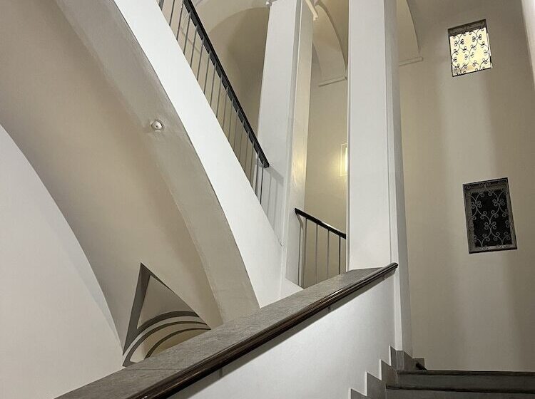 مبيت وإفطار Torino Chic