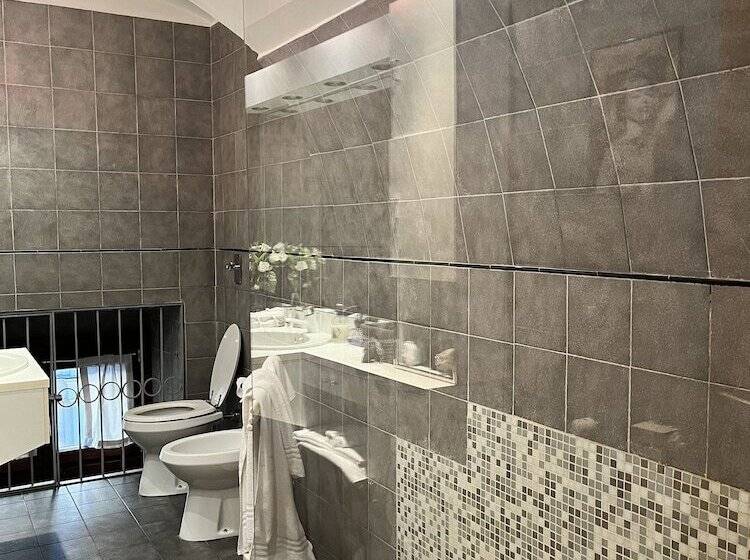 مبيت وإفطار Torino Chic