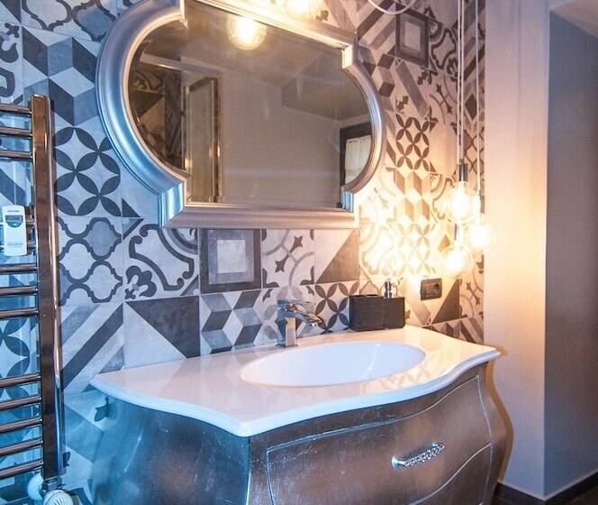 مبيت وإفطار Torino Chic