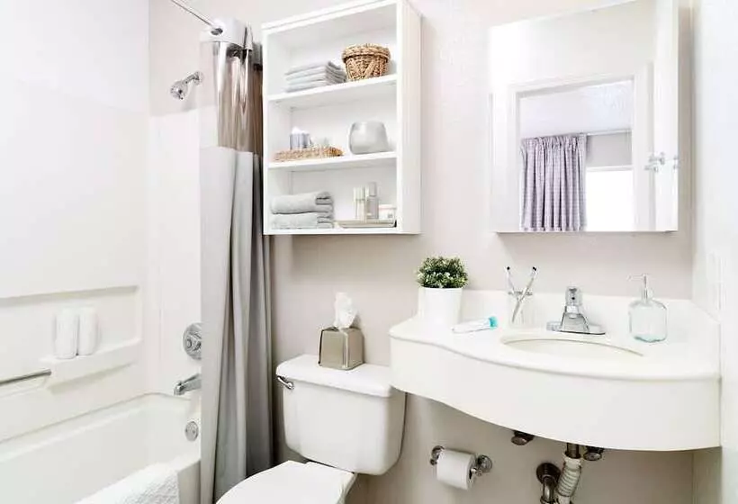 ホテル Intown Suites Extended Stay Chesapeake Va   Greenbrier Road