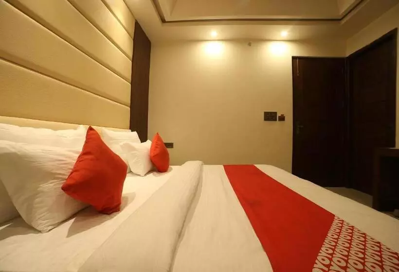 Hotel Status Inn