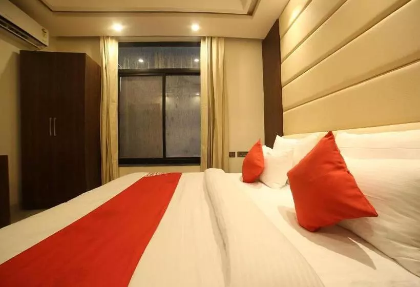 Hotel Status Inn