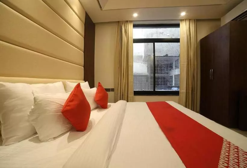 Hotel Status Inn