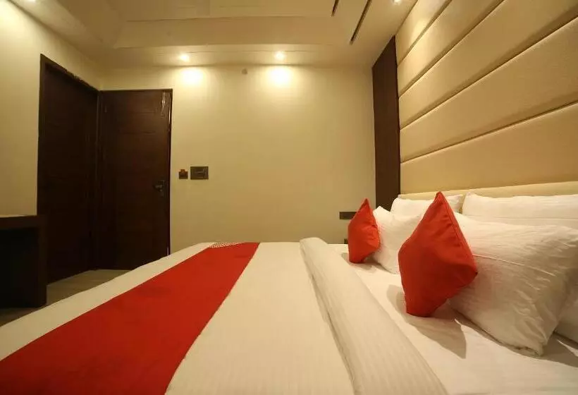 Hotel Status Inn