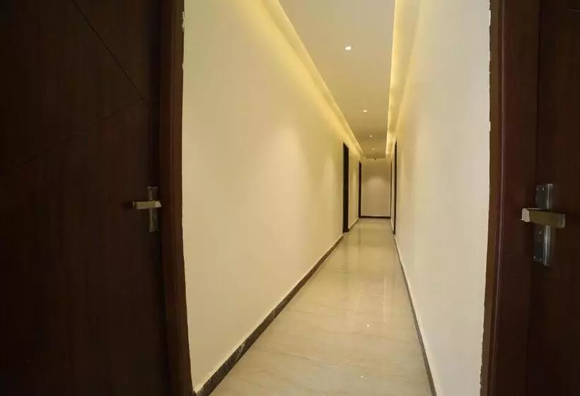 Hotel Status Inn