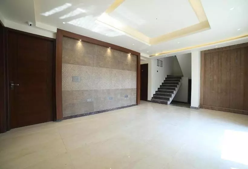 Hotel Status Inn