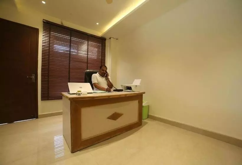 Hotel Status Inn