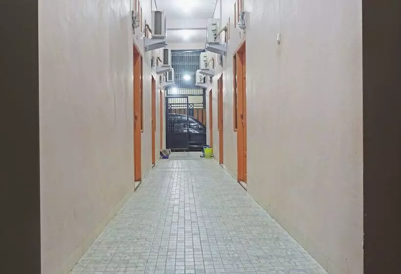 هتل Oyo 90111 Almeerah Homestay Syariah