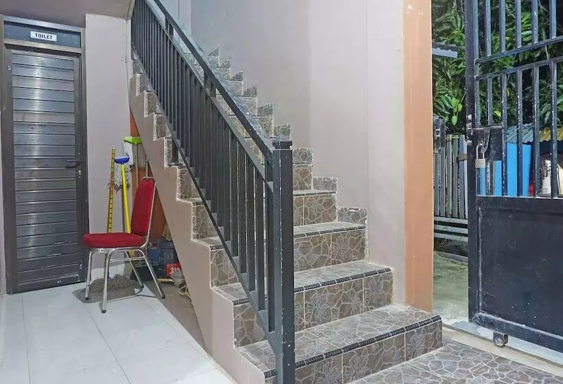 هتل Oyo 90111 Almeerah Homestay Syariah