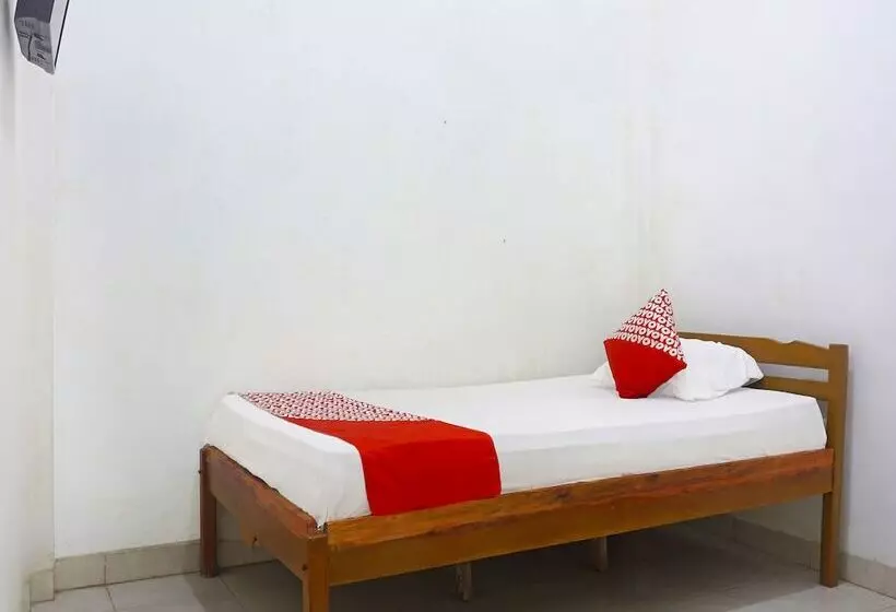 هتل Oyo 90111 Almeerah Homestay Syariah