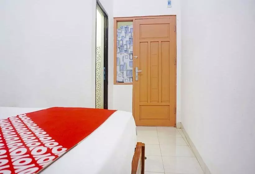 هتل Oyo 90111 Almeerah Homestay Syariah