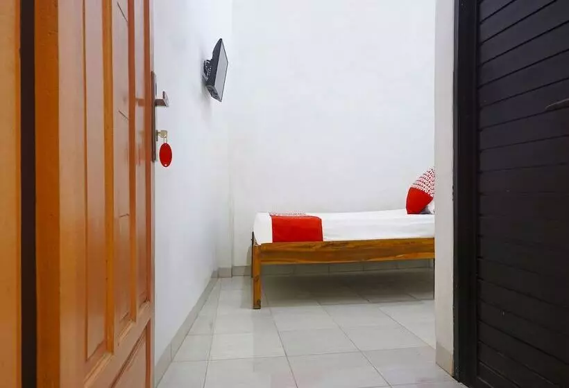 هتل Oyo 90111 Almeerah Homestay Syariah