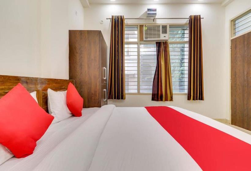 Otel Oyo Flagship 75888 Kd House