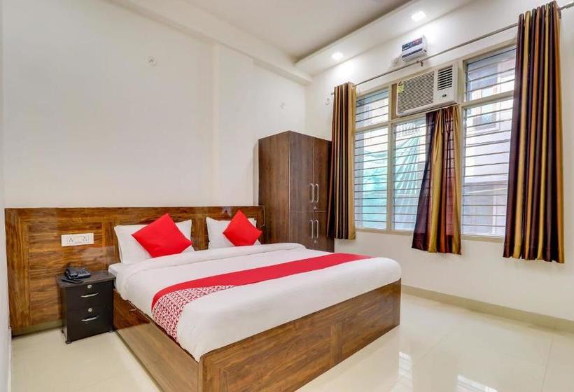 Otel Oyo Flagship 75888 Kd House