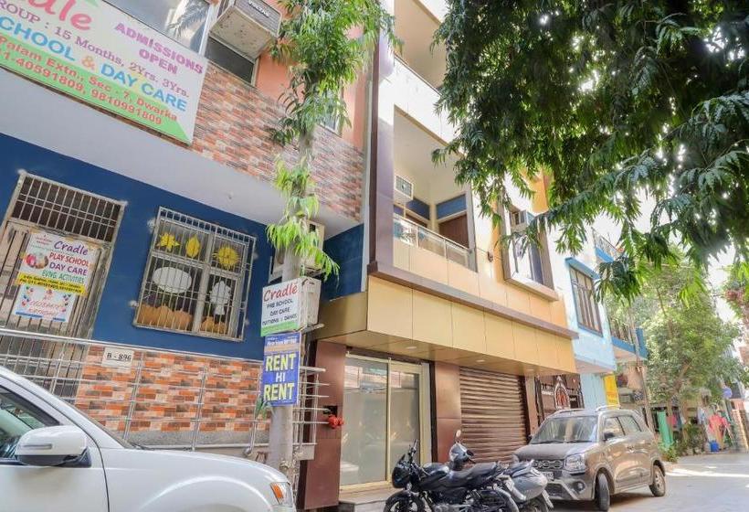 Otel Oyo Flagship 75888 Kd House