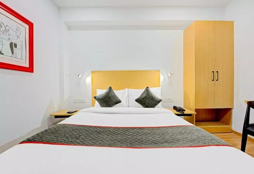 هتل Oyo Townhouse 74871 Thoraipakkam
