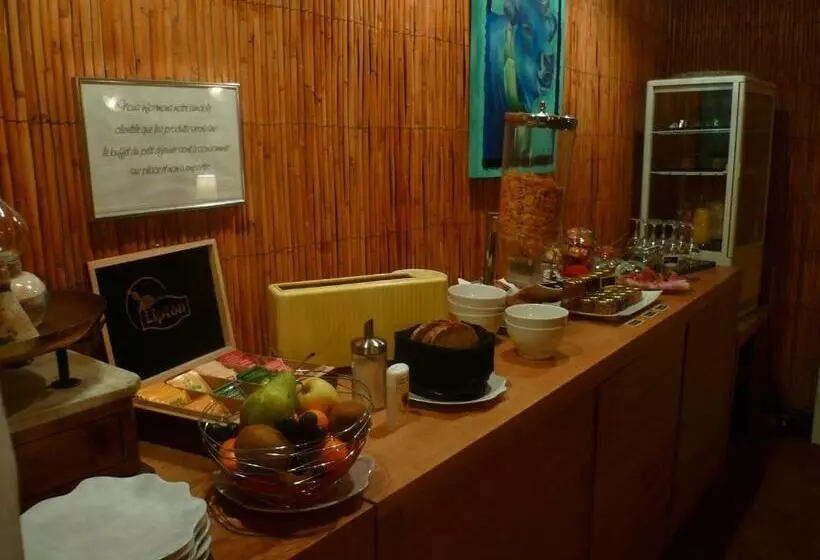 ホテル Relais Du Taurion