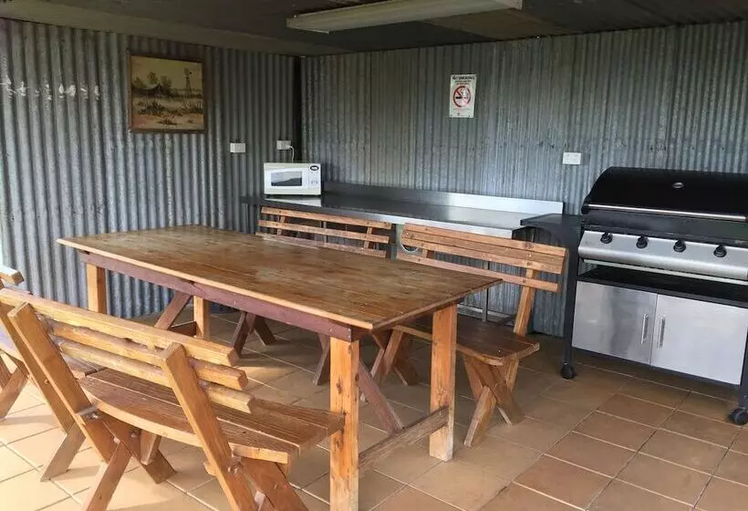 ホテル Tuckerbox Motor Inn