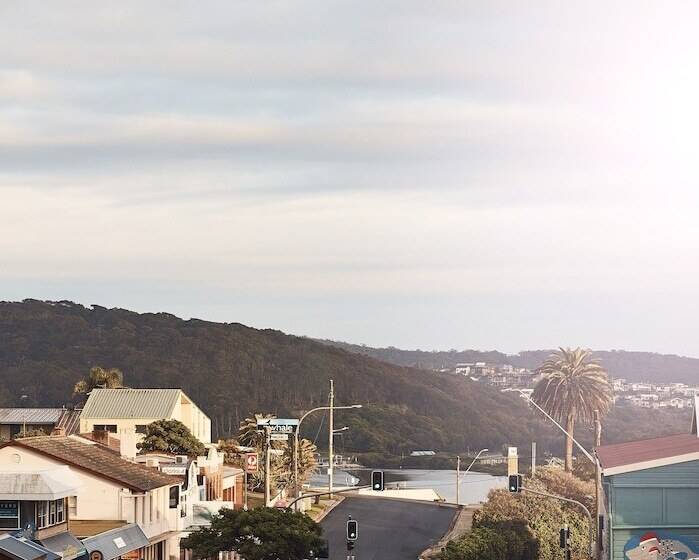 Мотель Holiday Lodge Motor Inn