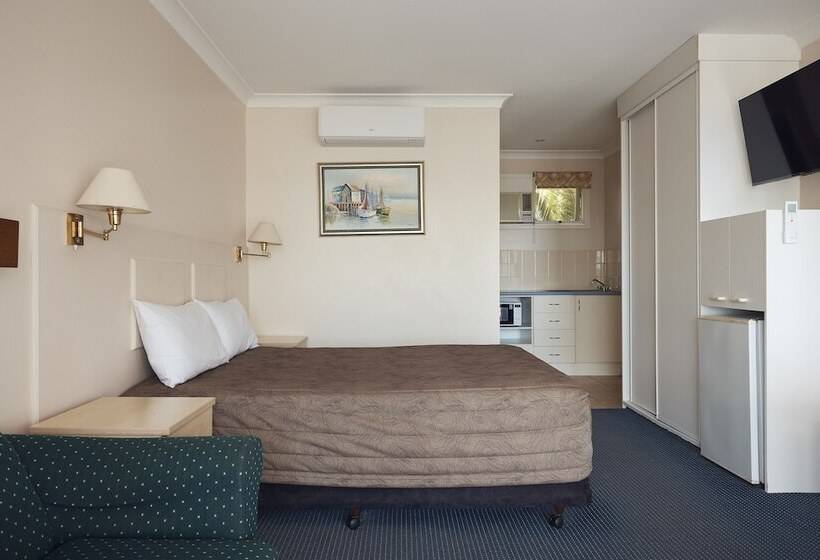 Мотель Holiday Lodge Motor Inn