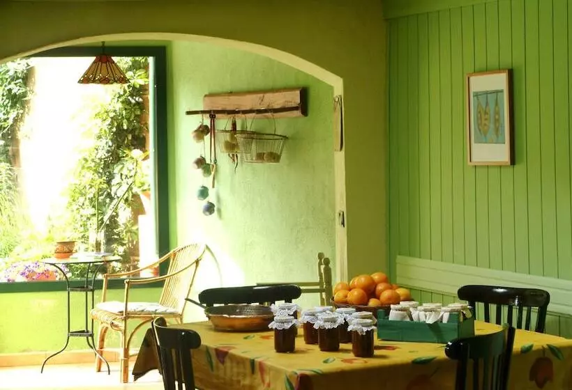 ベッドアンドブレックファースト Casa Rural Can Coll