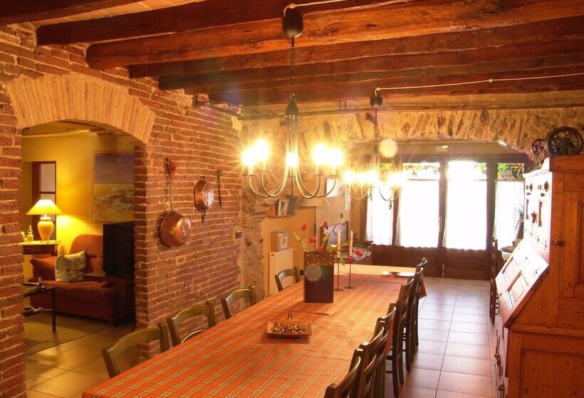 تختخواب و صبحانه Casa Rural Can Coll