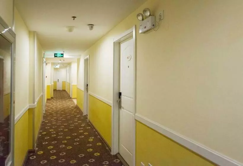 ホテル Home Inn Xishuangbanna Jinghong Manting Road Manting Park