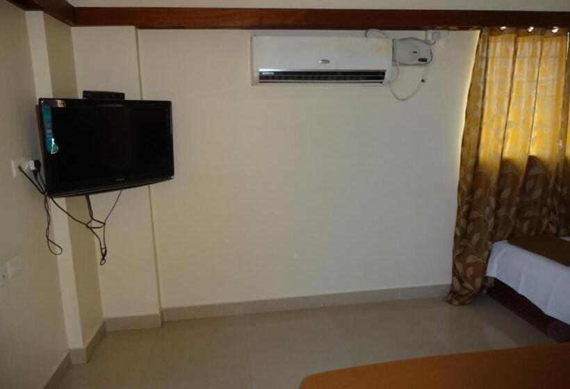 Отель Sheetal Residency