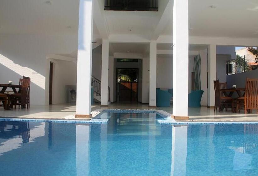 Pensione Binnacle Negombo