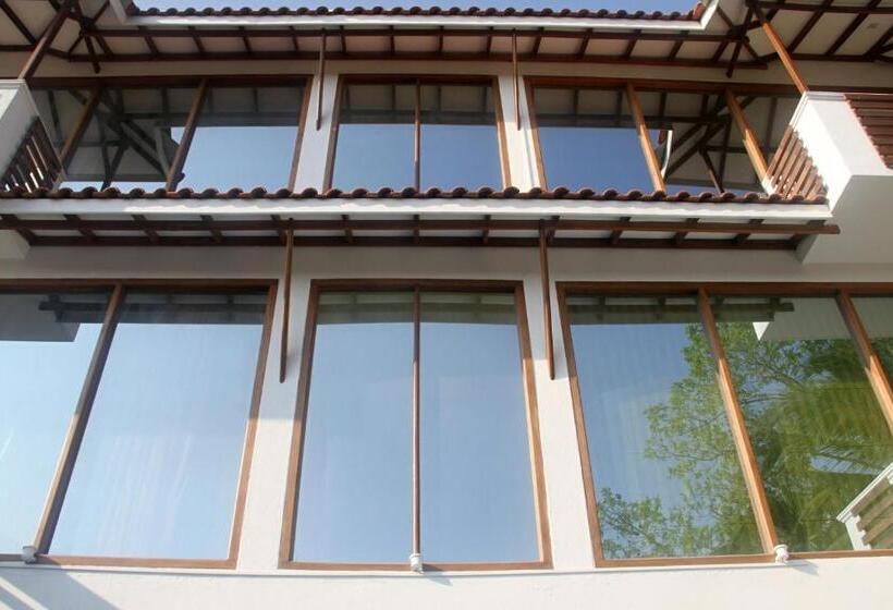 Pensione Binnacle Negombo