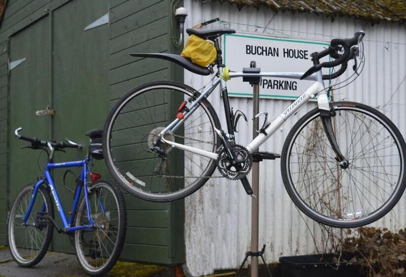 Majatalo Buchan Guest House