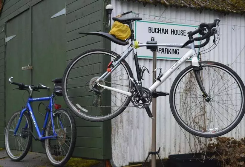 Majatalo Buchan Guest House