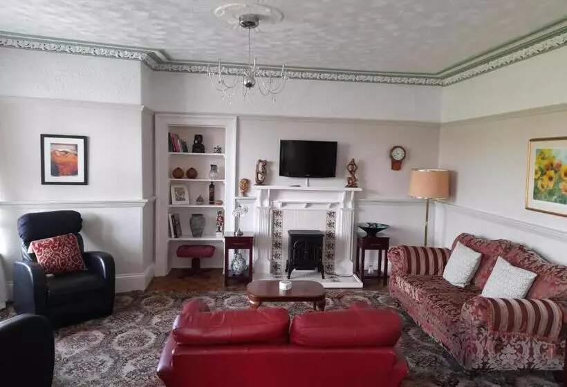 Majatalo Buchan Guest House