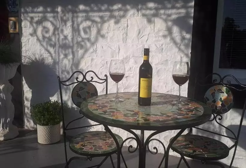 Majatalo Buchan Guest House