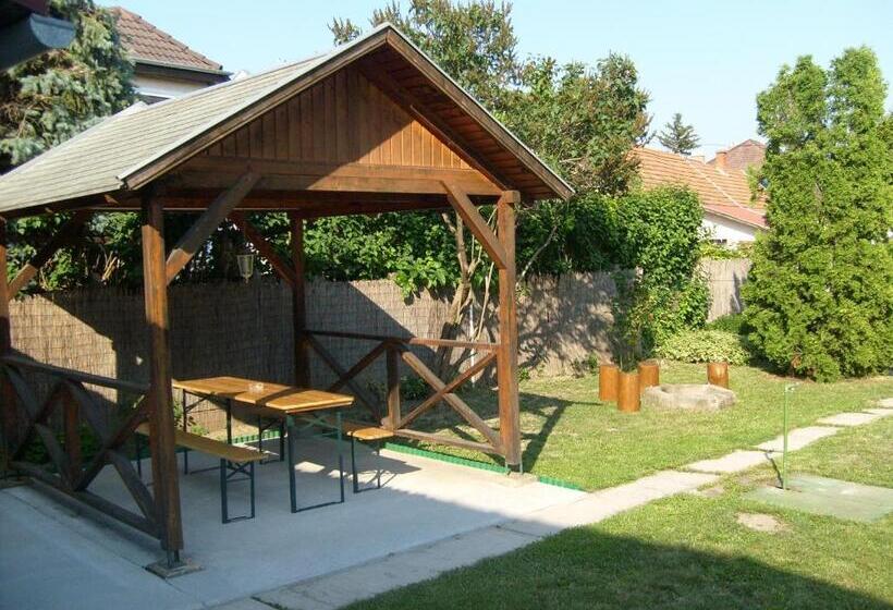 Pensjonat Otthon Apartman