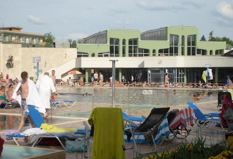 Pensjonat Otthon Apartman