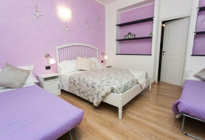 بنسيون Stella Marina