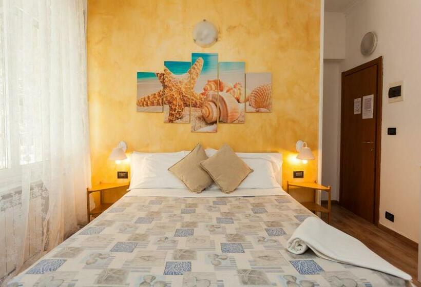 بنسيون Stella Marina