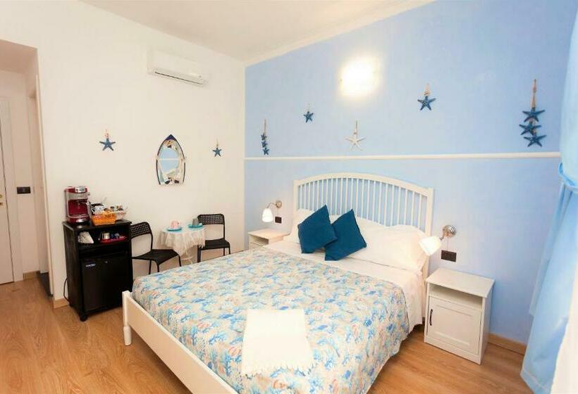 بنسيون Stella Marina