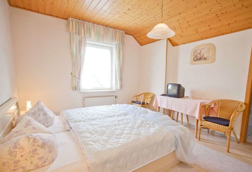 ペンション Landgasthof Wickert Familie Adams