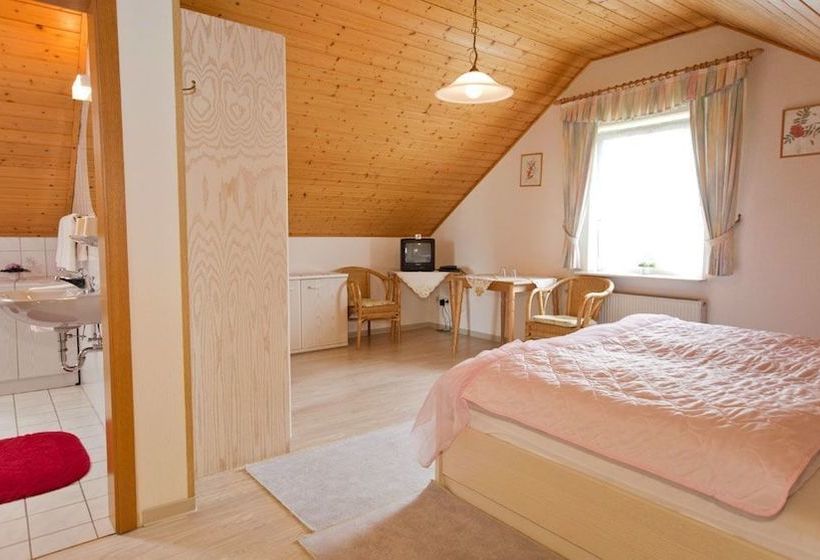 ペンション Landgasthof Wickert Familie Adams