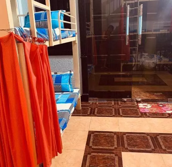 هاستل Lucky Homestay Sai Gon Airport