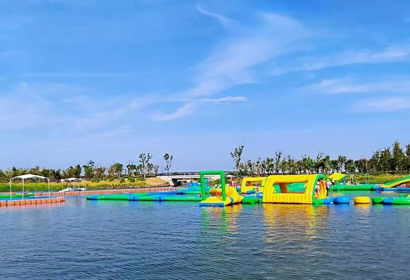 Hotelli Holiday Inn Shanghai Dishui Lake By Ihg