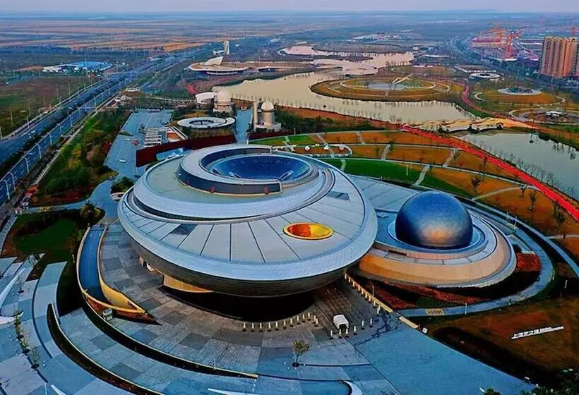 Hotelli Holiday Inn Shanghai Dishui Lake By Ihg