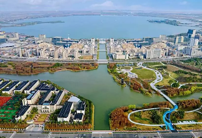 Hotelli Holiday Inn Shanghai Dishui Lake By Ihg