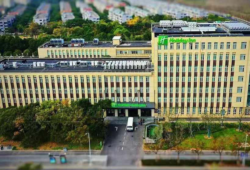 Hotelli Holiday Inn Shanghai Dishui Lake By Ihg