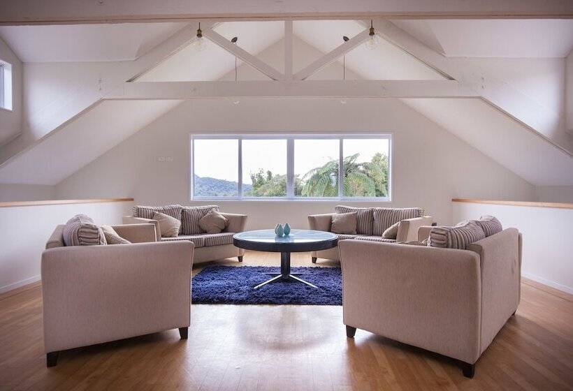 בית מלון כפרי Patuha Rainforest Retreat